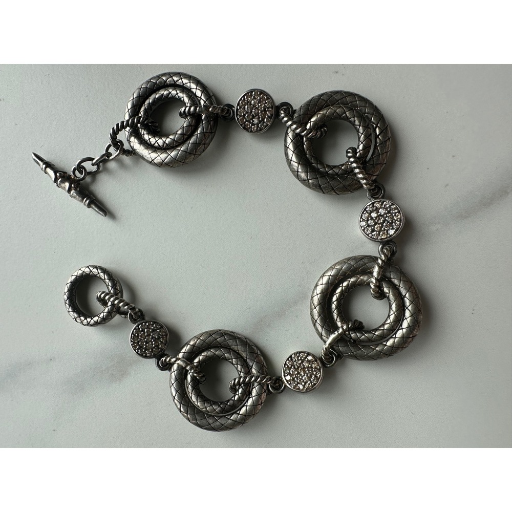 Silver Textured Interlocking Ring Link Bracelet Pave Crystal Toggle 8.5in